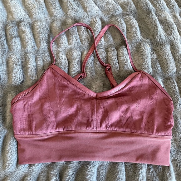ALO Yoga Sport Bras - Picture 3 of 9